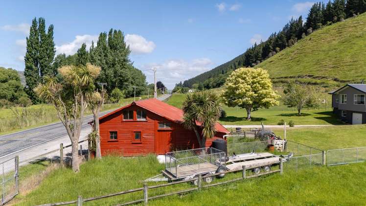 5892 Ettrick - Raes Junction Road Roxburgh_20