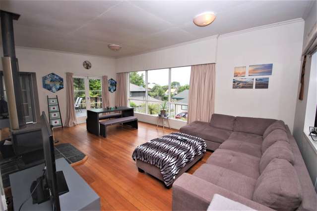 2/10 Sunset Street Hilltop_2