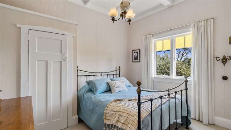 1325 East Coast Road Redvale_7