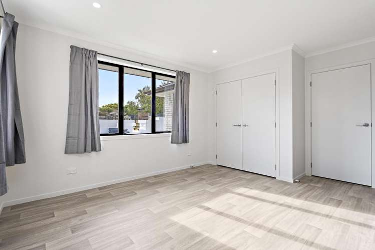 71E Hall Street 1086_6