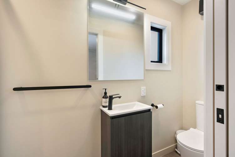 32 Tilford Street Woolston_13