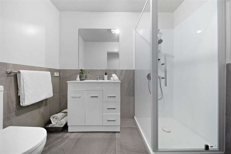 1/43 Goldridge Way Queenstown_8