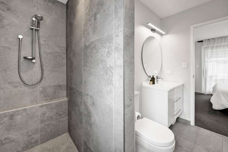 9 Atutahi Street Hurdon_11