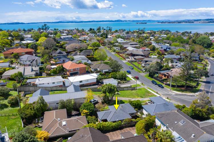 2/28 Parkhill Road Mellons Bay_20