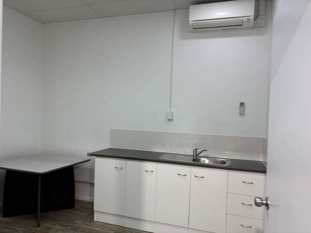 Unit 6/190 Stoddard Road Mt Roskill_4