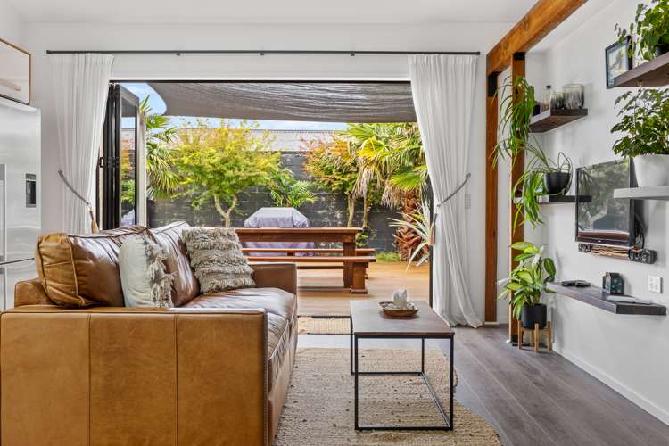 15a Barrett Road Whalers Gate_19