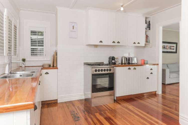 39 Clayburn Road Glen Eden_6