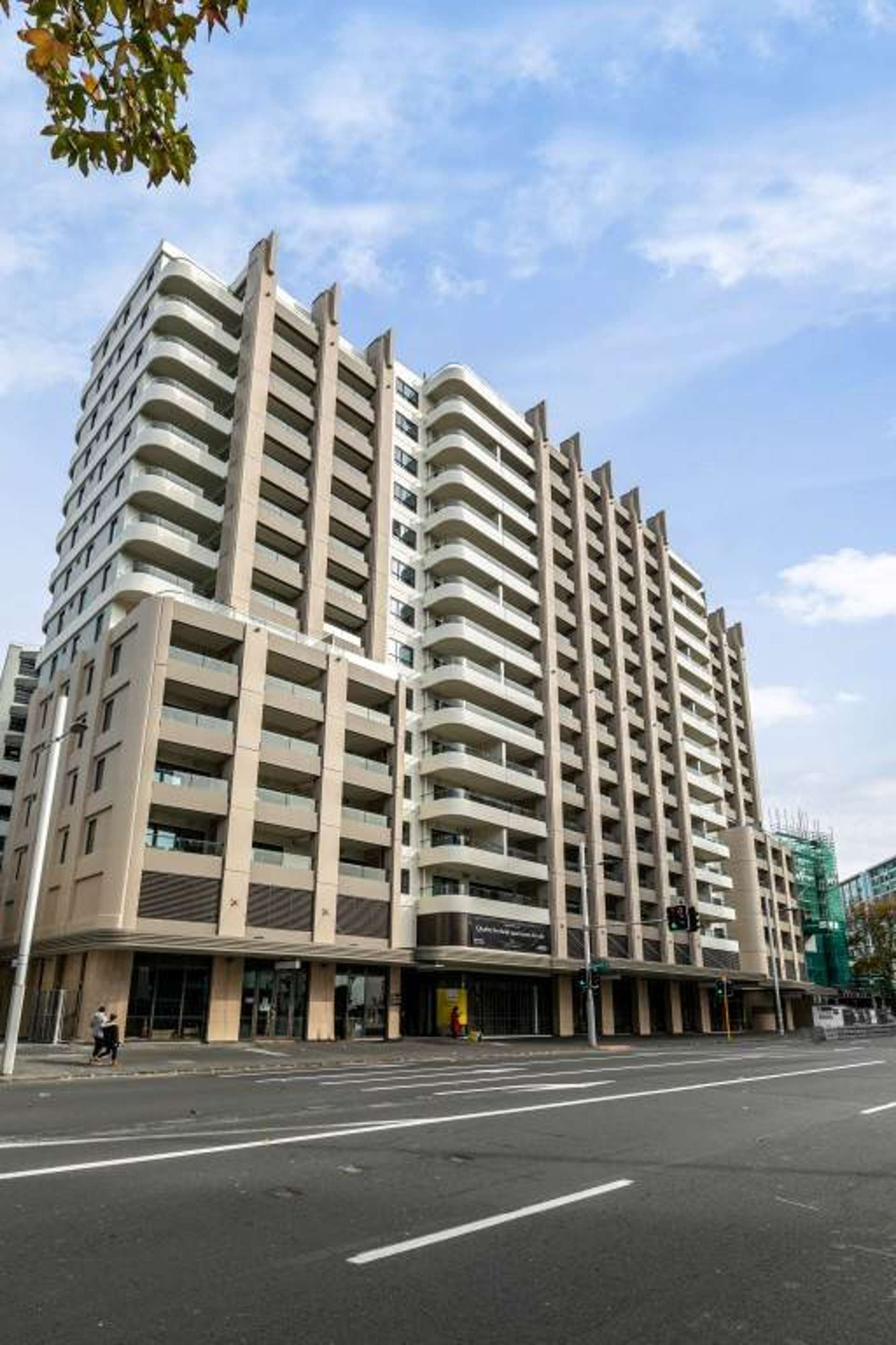 1105/47 Beach Road City Centre_0