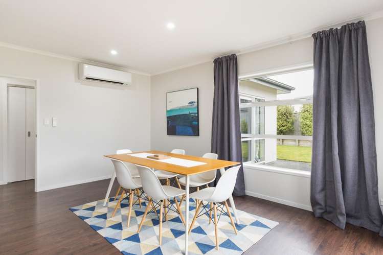 15 Coutts Way Fitzherbert_5