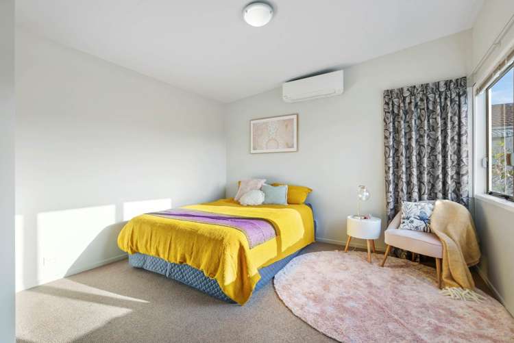 149n Glengarry Road Glen Eden_19