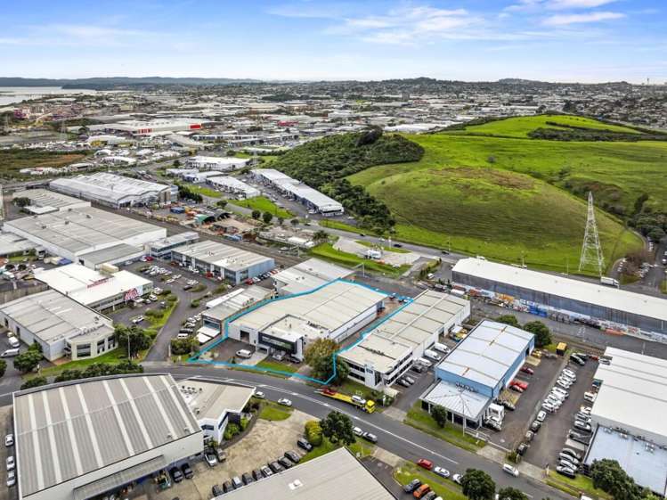 32 Vestey Drive Mount Wellington_1