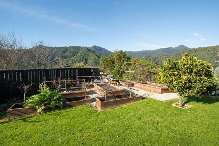 33 Harbour View Heights Picton_27