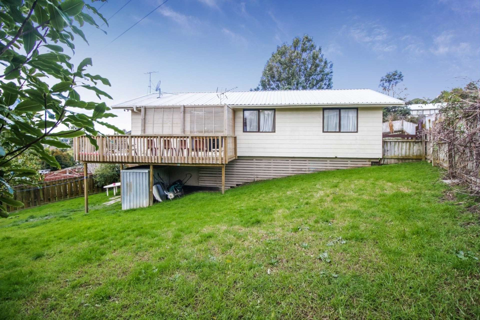 39 Lilburn Crescent Massey_0