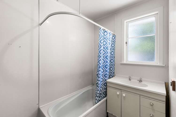 3 Harrow Street Taradale_6