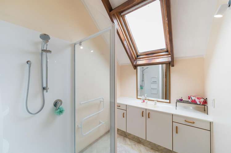 15 Kent Crescent Awapuni_18