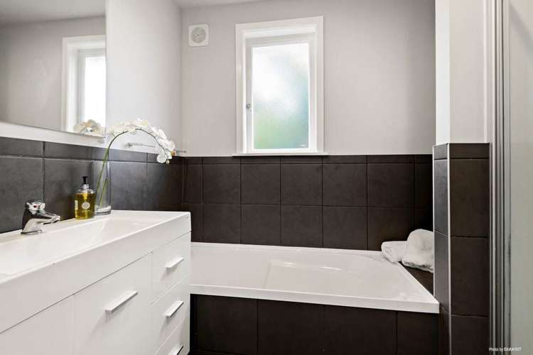 45 Mcclintock Road Massey_3