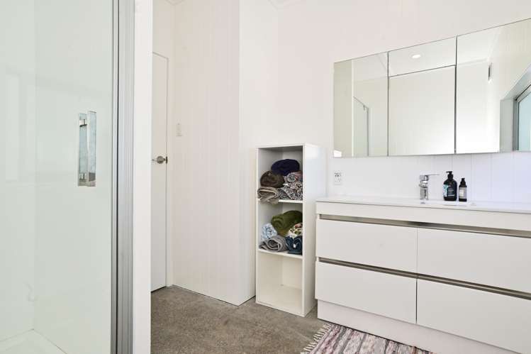 177 Mahia East Coast Road Māhia_13