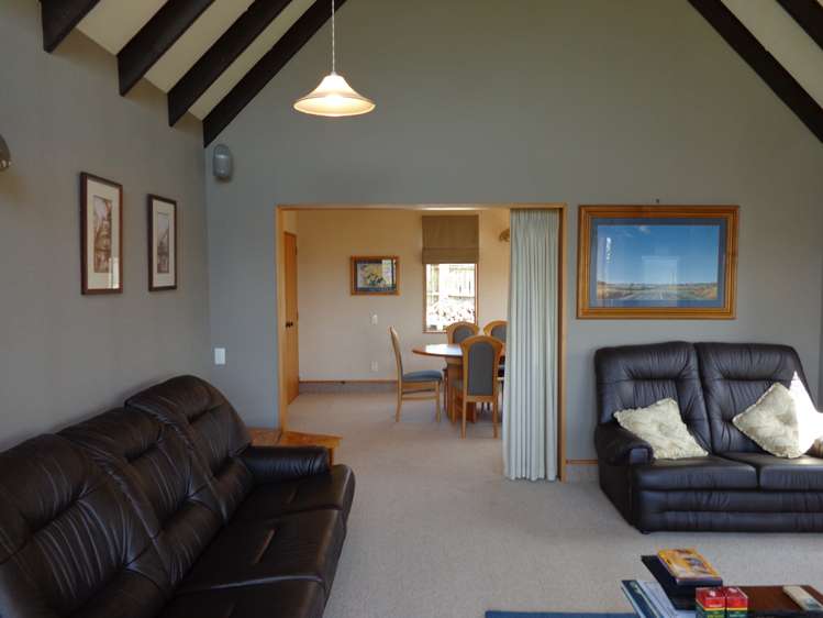 25 Rata Street Kaka Point_9