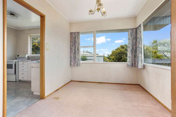 46 Royal View Road Te Atatu South_7