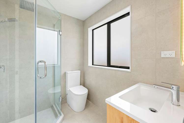 73E Royal Road Massey_8