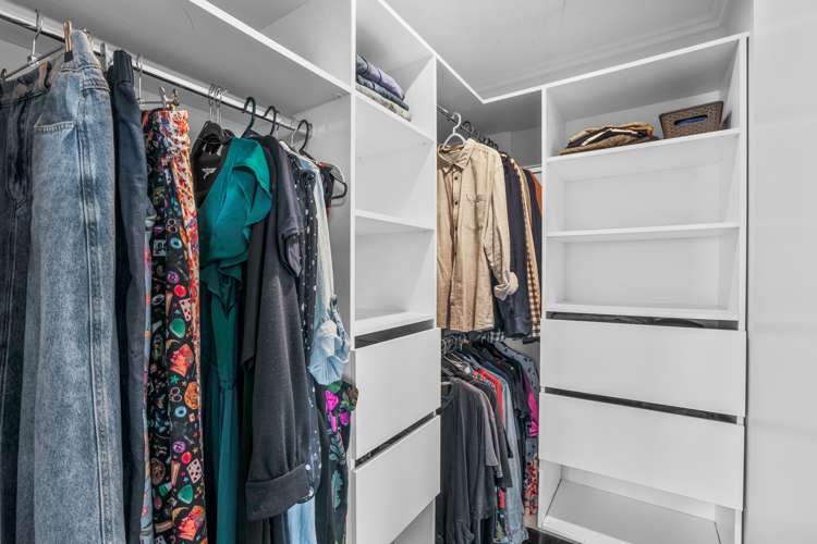 49 Chartwell Street Burwood_11