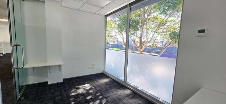 495 Lake Road Takapuna_9