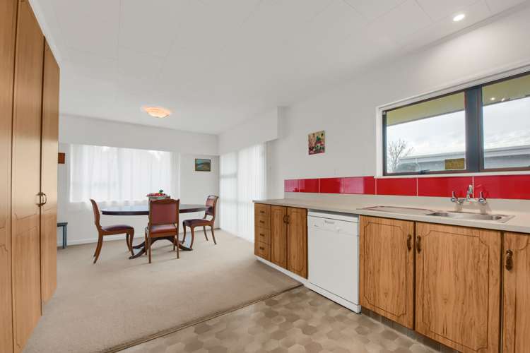 65 Neale Avenue Stoke_5