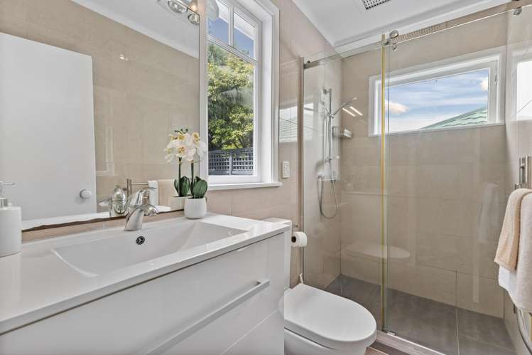 11 Craigbank Avenue New Lynn_8