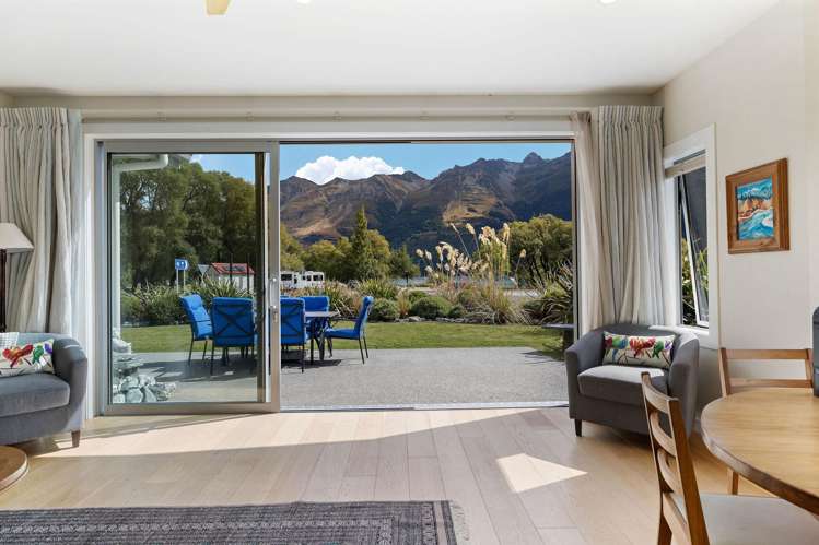 43 Benmore Place Glenorchy_22