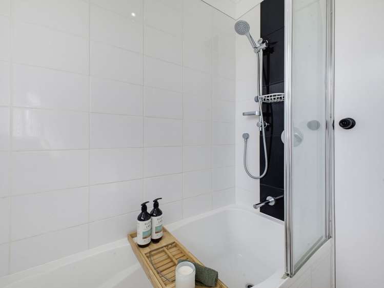 2 Bromley Place Westown_21