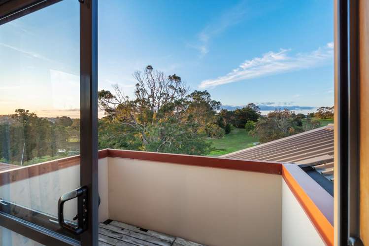 19 D'Urville Place Gulf Harbour_12