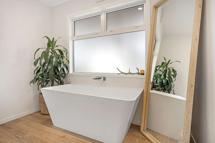 8 James Mcleod Road Shelly Beach_34