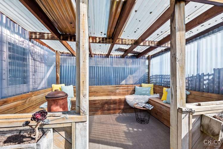 28 Omaha Grove Totara Park_19