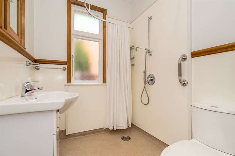 129 Macandrew Road South Dunedin_9