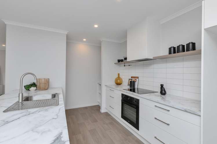 4 Royal St Annes Drive Te Kamo_6