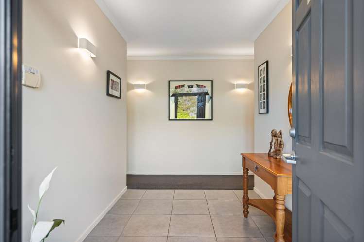 36 Sunny Crescent Huapai_13