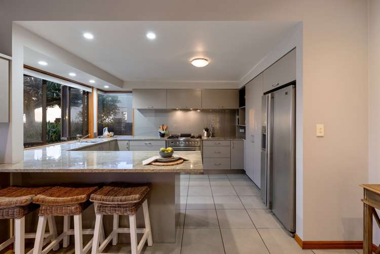 339 Oceanbeach Road Mount Maunganui_13