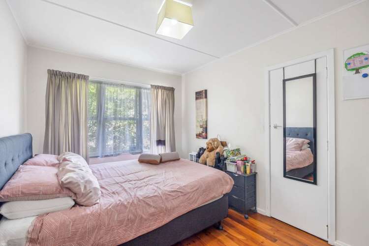 64 Vodanovich Road Te Atatu South_18