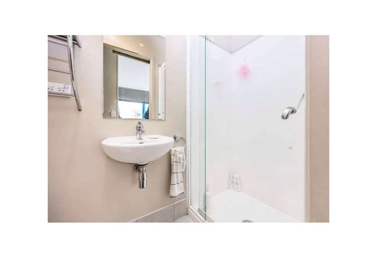 202/47 Wakefield Street City Centre_7