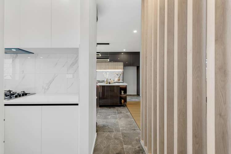 6 Bendridge Street Flat Bush_15