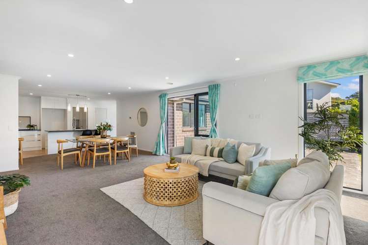 2 Waitai Lane Newlands_2