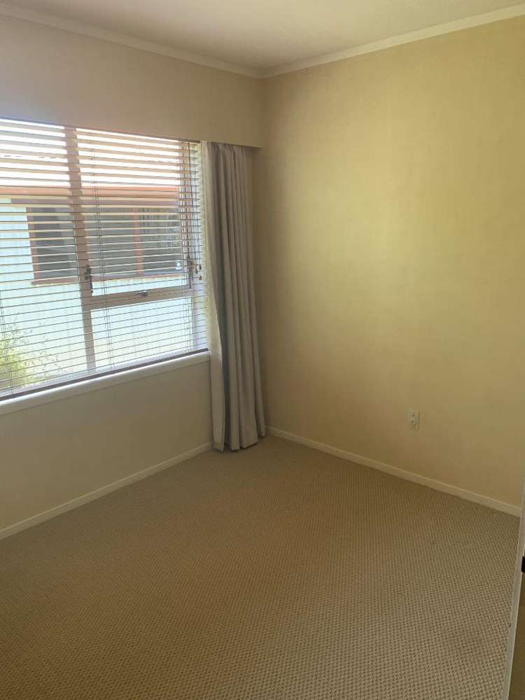 1 Highland Drive Pukete_13