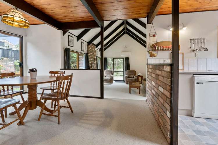 2a Puketitiro Street Glen Eden_11