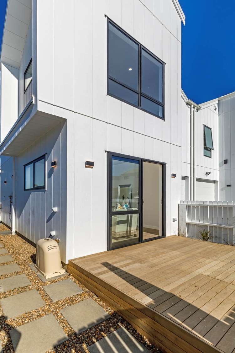 34 Bristol Freighter Road Hobsonville_20