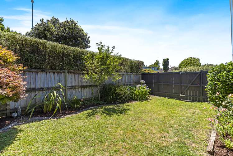 1/143 Reeves Road Pakuranga Heights_6