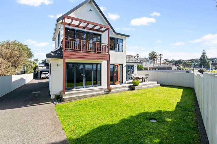 3 Ngapara Street Red Beach_3