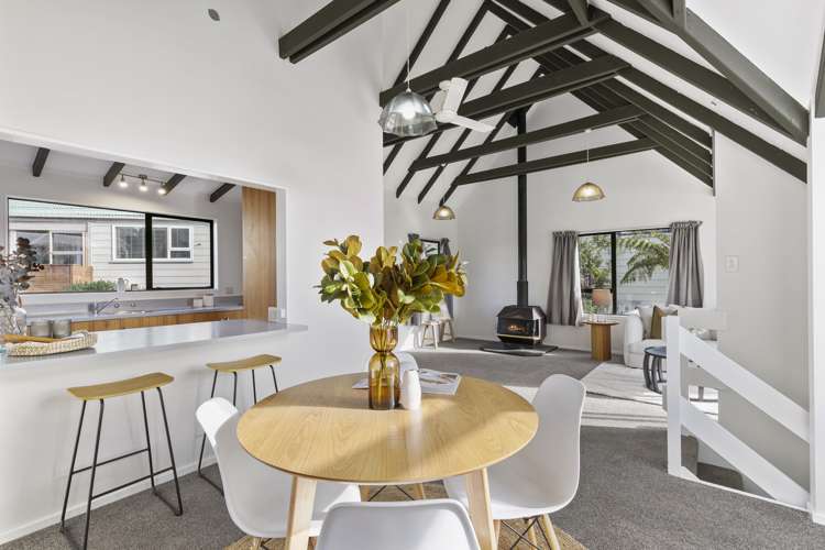 7/46 Wingfield Place Churton Park_3