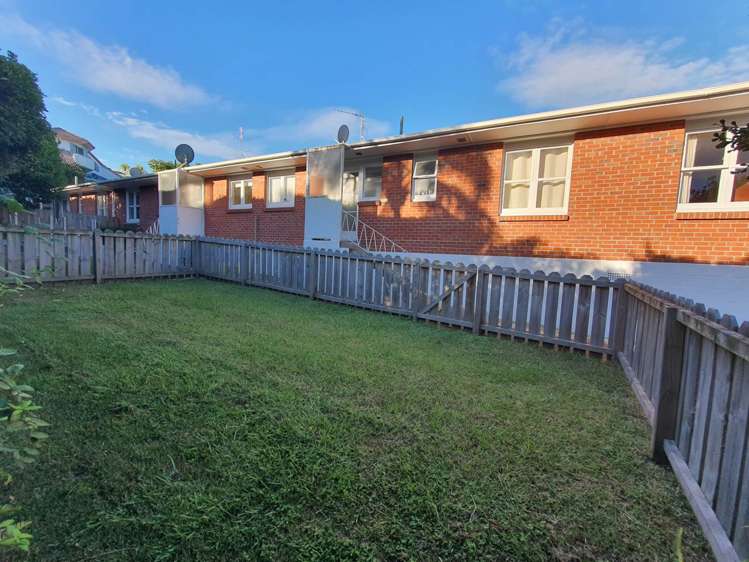 3/3 Penzance Road Mairangi Bay_7