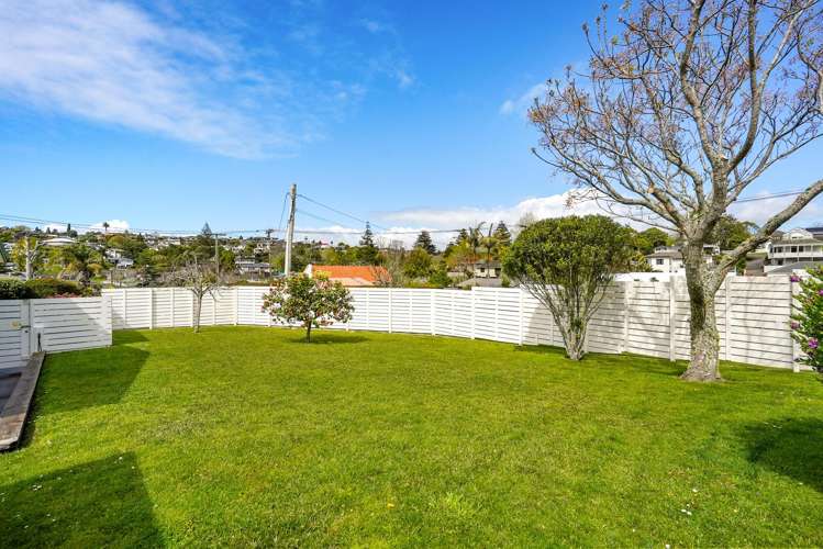6 Luplau Crescent Cockle Bay_23