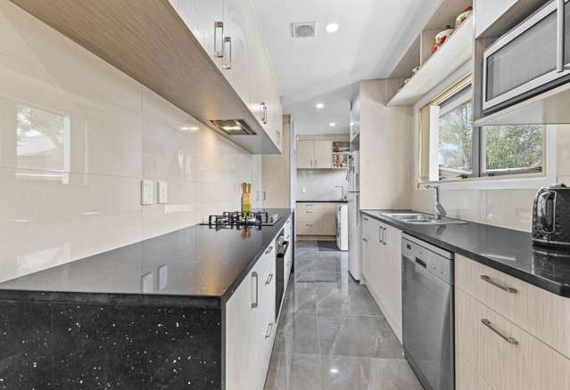 16 Waterview Road West Takanini_1